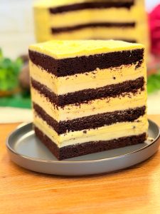 Tort Brigadeiro cu fructul pasiunii și ciocolată albă