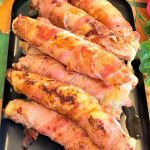 Involtini cu cașcaval înveliți în bacon