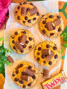 Biscuiți Twix cu caramel și ciocolată - Twix cookies