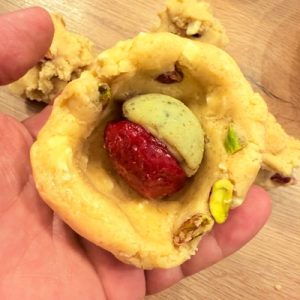 Cookies cu zmeură și fistic