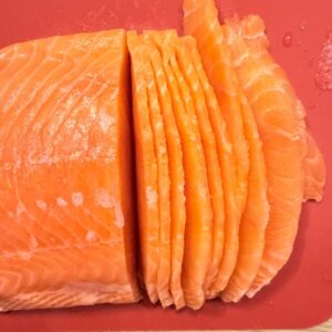 Sushi la tavă cu somon