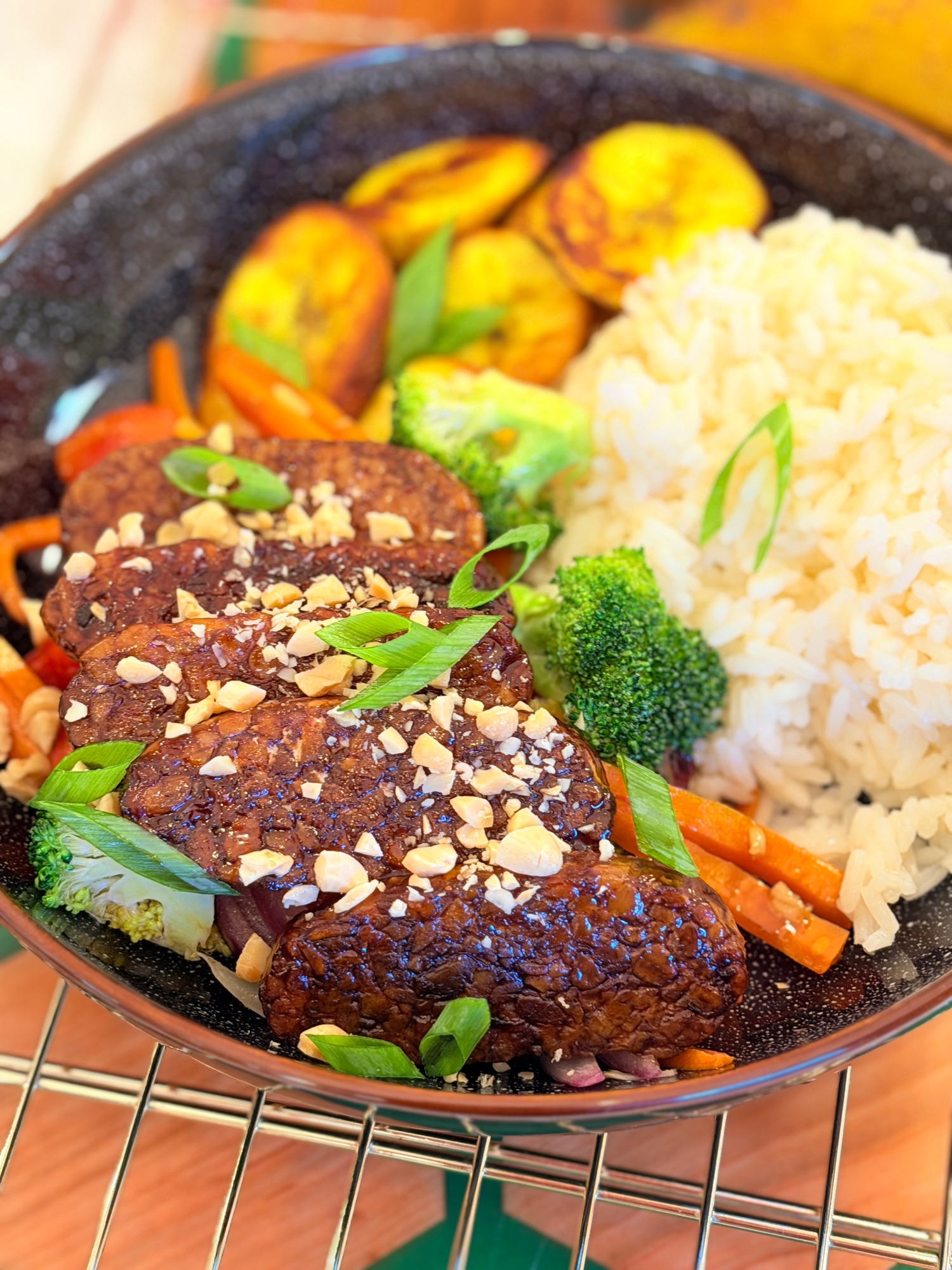 Tempeh cu legume in stil asiatic