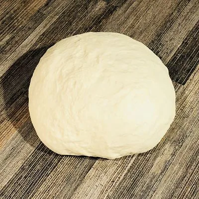 Covridog cu cabanos și cașcaval