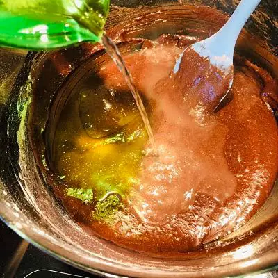 Prăjitură cu vișine și cremă de mascarpone cu ciocolată albă